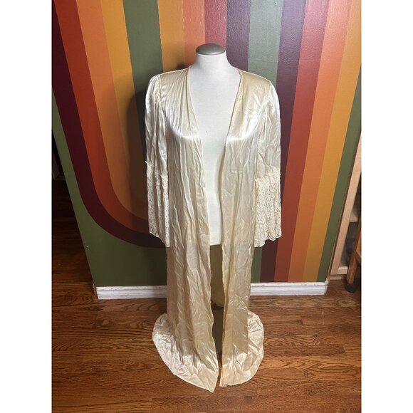 Vintage Lingerie Nightie Overcoat Housecoat sexy silk négligée cream lace - Picture 1 of 8